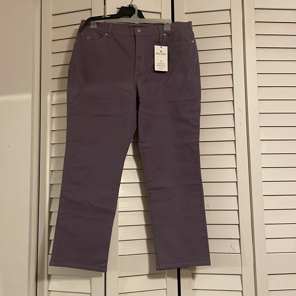 Amanda the original slimming Jean by Gloria Vanderbilt